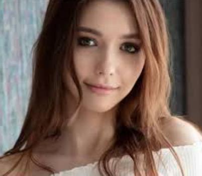 Mila Azul Net worth, Age, Height, Bio/wiki, Boyfriend,。